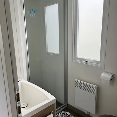 キャンプ場 Magnifique Mobil-home *